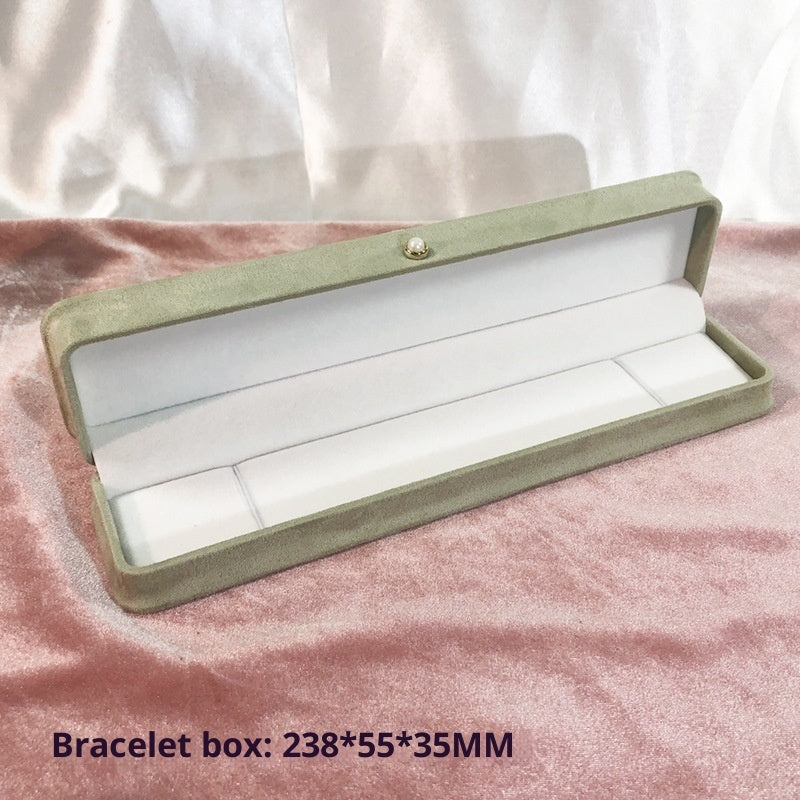 Luxury Velvet Jewelry Box with Pearl Buckle – Gift-Ready Storage for Rings, Earrings & Necklaces