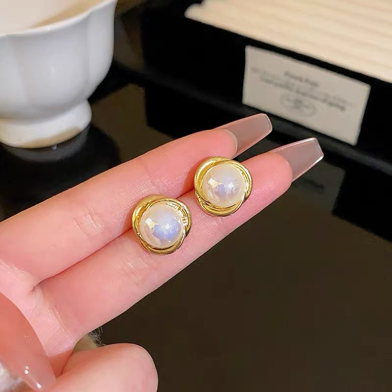 Freshwater Pearl Planet Stud Earrings – 925 Silver Needle High-End Korean Style