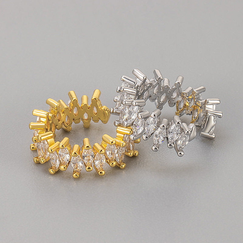 Retro Zircon Ear Cuff – Cold Style Diamond Cartilage Clip (No Piercing, Gold & White Gold)