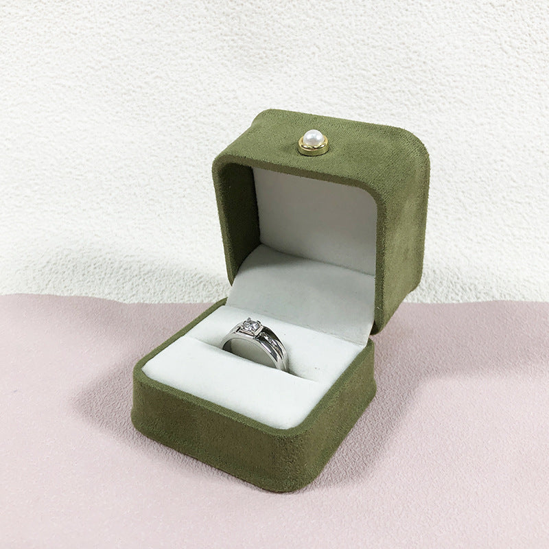Luxury Velvet Jewelry Box with Pearl Buckle – Gift-Ready Storage for Rings, Earrings & Necklaces