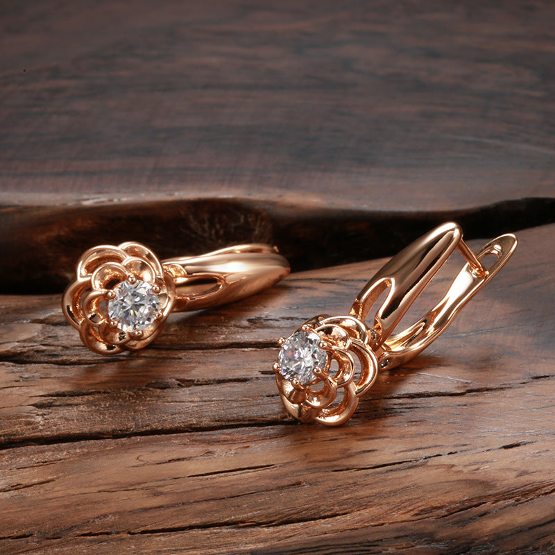 585 Rose Gold Rose Stud Earrings – Elegant Floral Design for Women