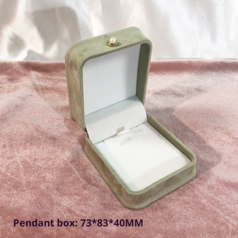 Luxury Velvet Jewelry Box with Pearl Buckle – Gift-Ready Storage for Rings, Earrings & Necklaces