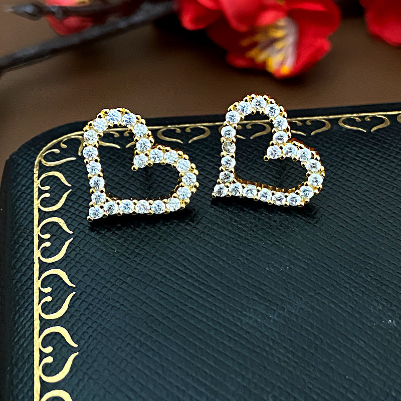 Korean Hollow Heart Stud Earrings – Minimalist Elegant All-Match Design (Gold & Silver)
