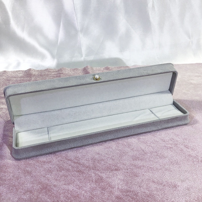 Luxury Velvet Jewelry Box with Pearl Buckle – Gift-Ready Storage for Rings, Earrings & Necklaces