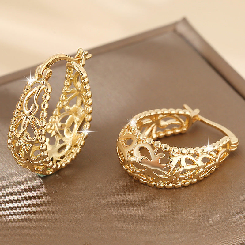 Retro Geometric Hollow Hoop Earrings – Large European & American Statement Design (Gold & Silver)