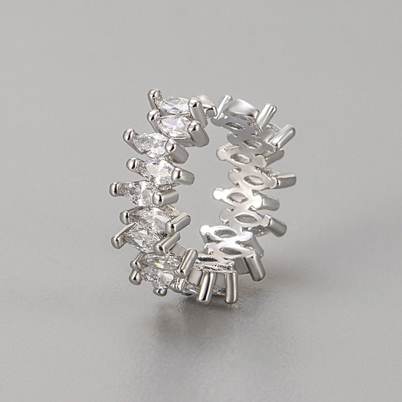 Retro Zircon Ear Cuff – Cold Style Diamond Cartilage Clip (No Piercing, Gold & White Gold)