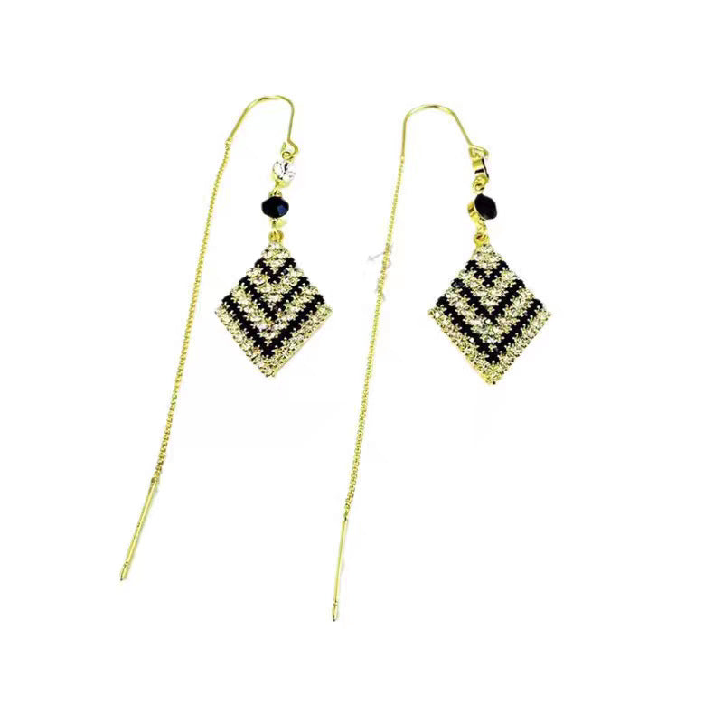 Black & White Diamond Rhombus Earrings – Full Crystal Light Luxury Statement Pair