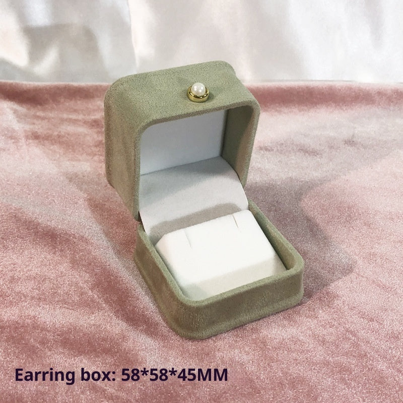 Luxury Velvet Jewelry Box with Pearl Buckle – Gift-Ready Storage for Rings, Earrings & Necklaces