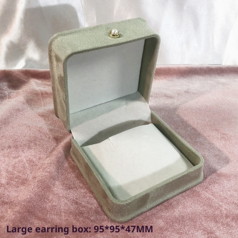 Luxury Velvet Jewelry Box with Pearl Buckle – Gift-Ready Storage for Rings, Earrings & Necklaces
