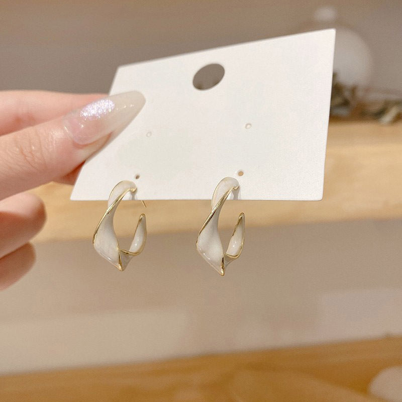 Cream White C-Shaped Earrings – Geometric Distortion Drop-Oil Design for Women