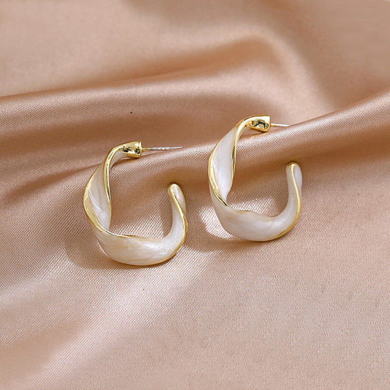 Cream White C-Shaped Earrings – Geometric Distortion Drop-Oil Design for Women