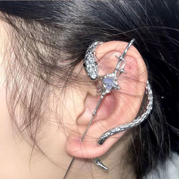 Original Eight-Point Star Ear Hook – Snake & Star Puncture Needle Design (Left / Right Set)